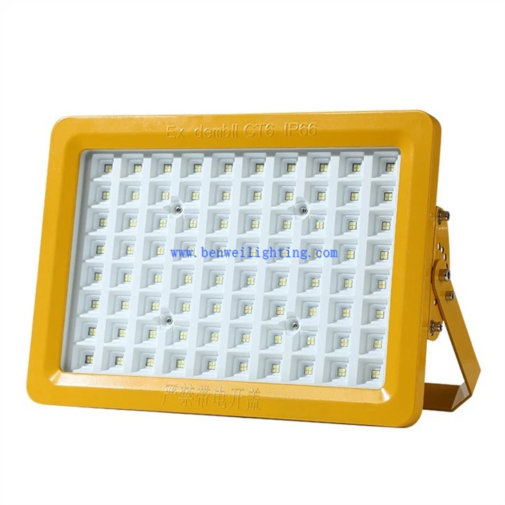 Blast-proof light (1)