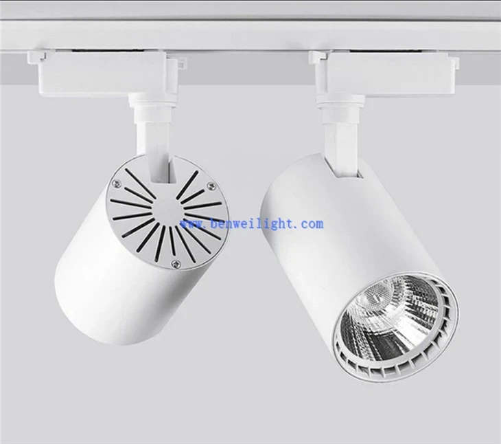 LED Track Adjustable Spots Light