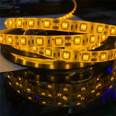 شريط إضاءة LED