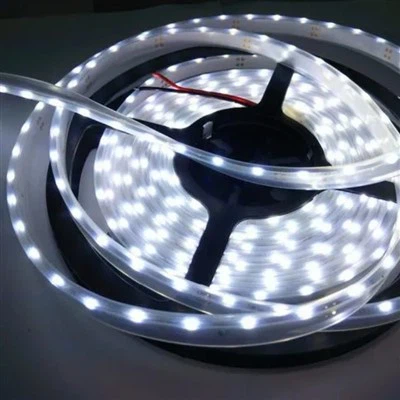 لا يوجد شريط إضاءة LED وميض RGBW